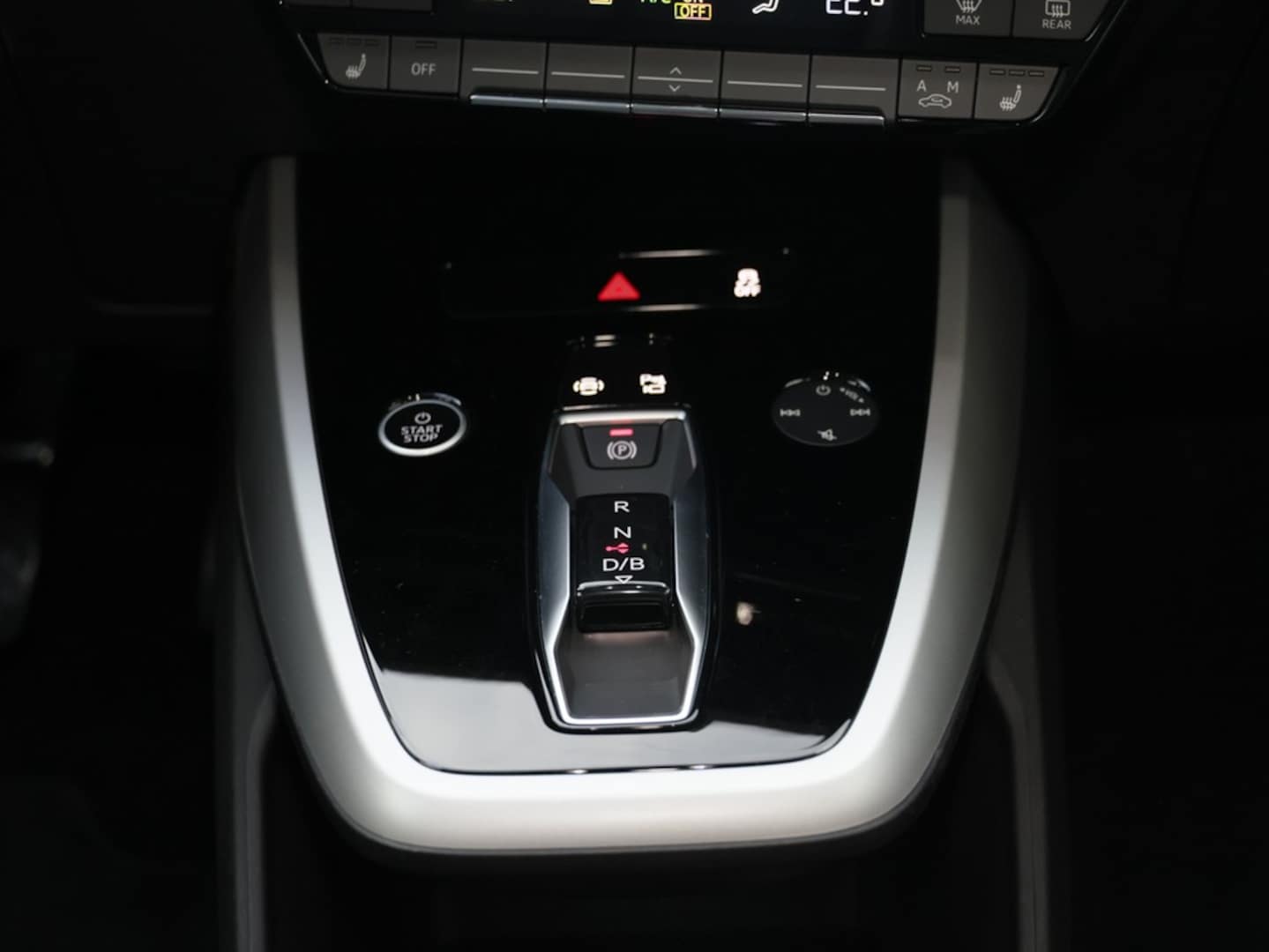 Bild über Audi Q4 e-tron 40 e-tron - für weitere Informationen kontaktieren Sie den Audi Partner