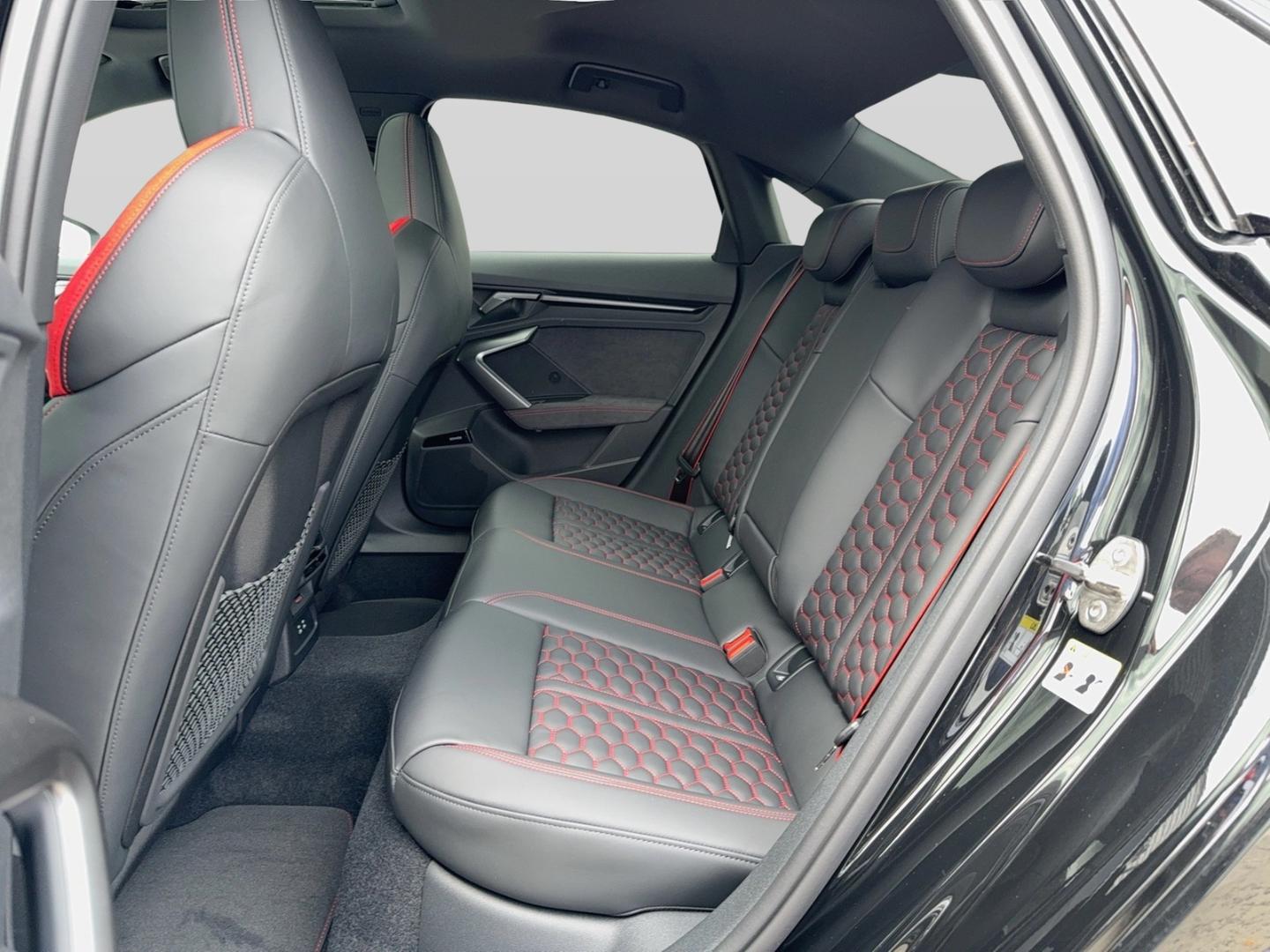 Image about Audi RS 3 Limousine TFSI quattro S tronic
