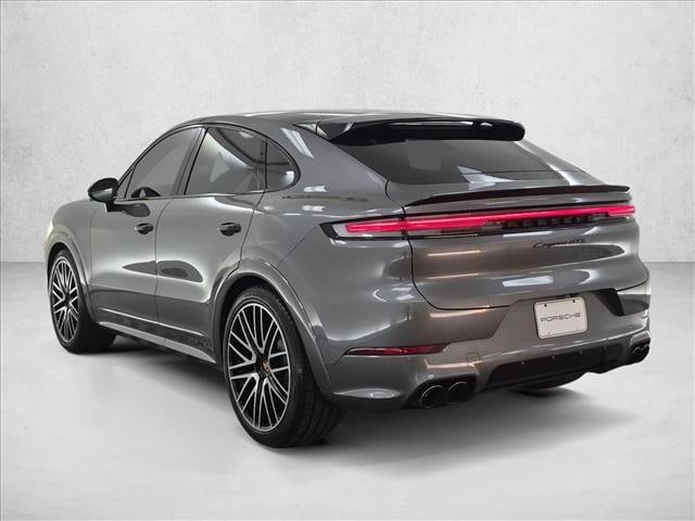 2025 Porsche Cayenne Hybrid