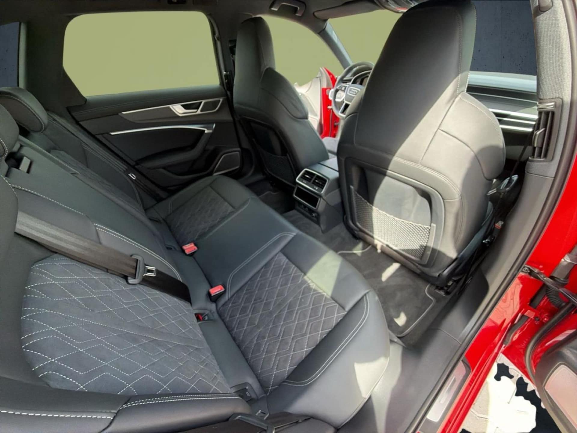 Audi S6 Avant