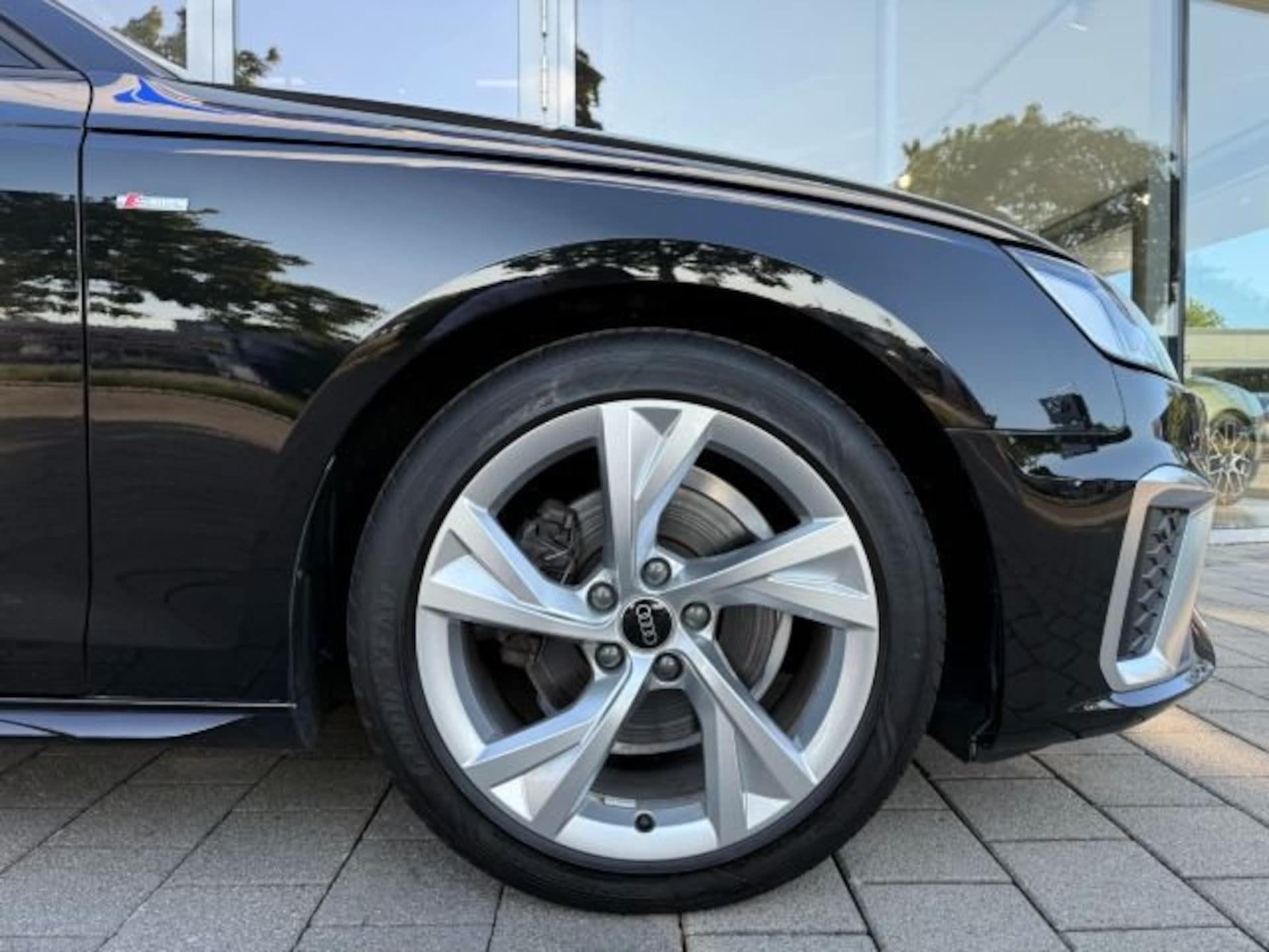 Audi A4 Avant S line