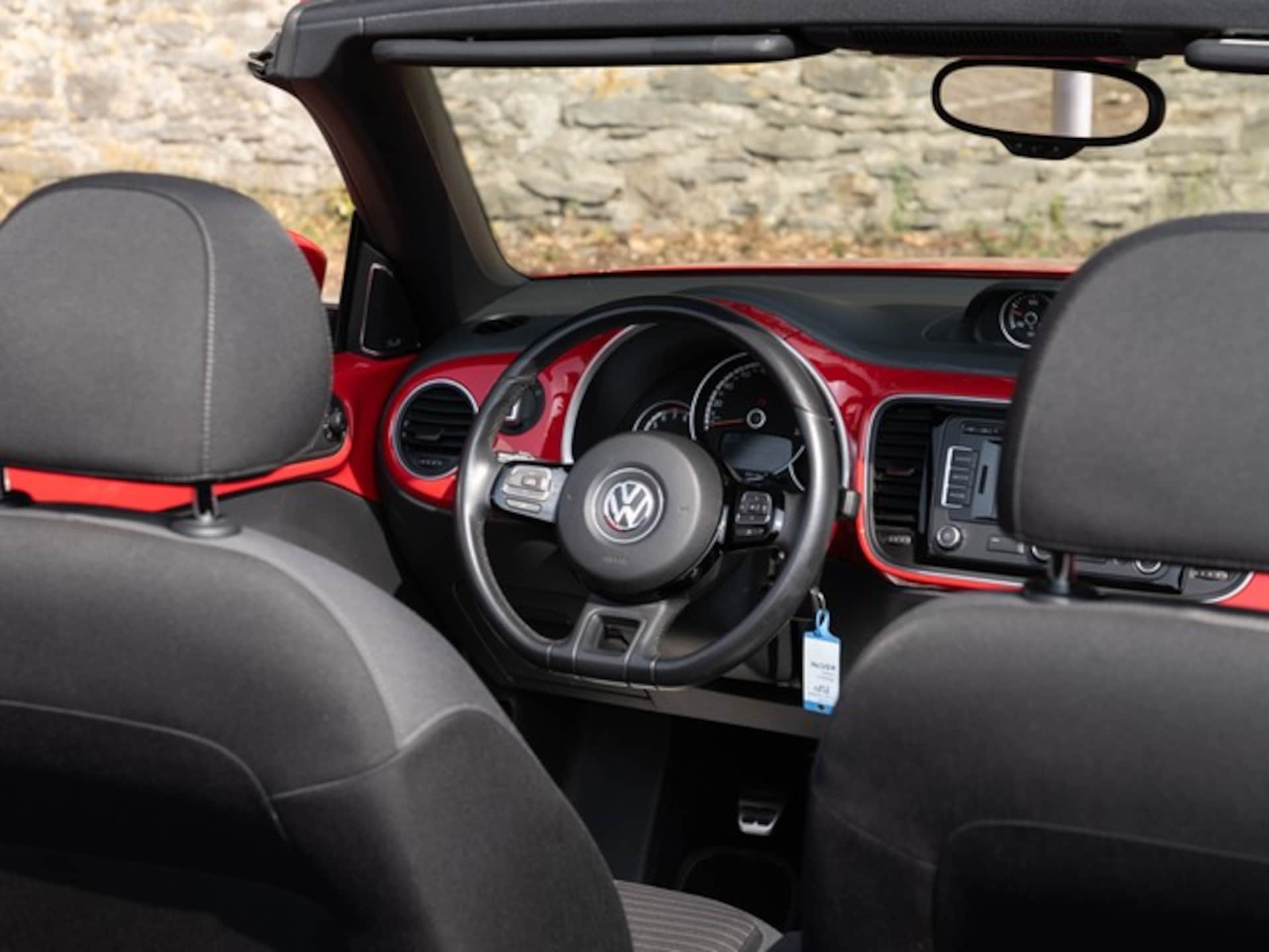 Volkswagen Beetle Cabriolet Sport