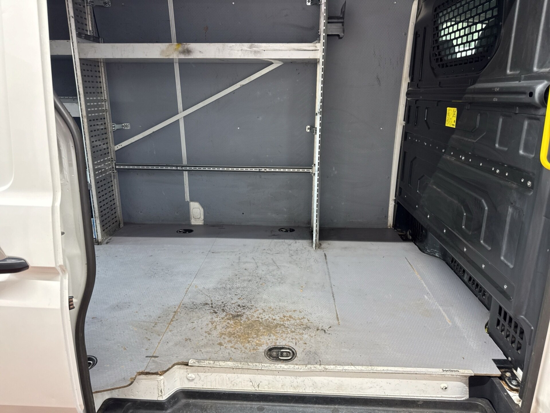 Volkswagen Crafter Kasten langer Radstand