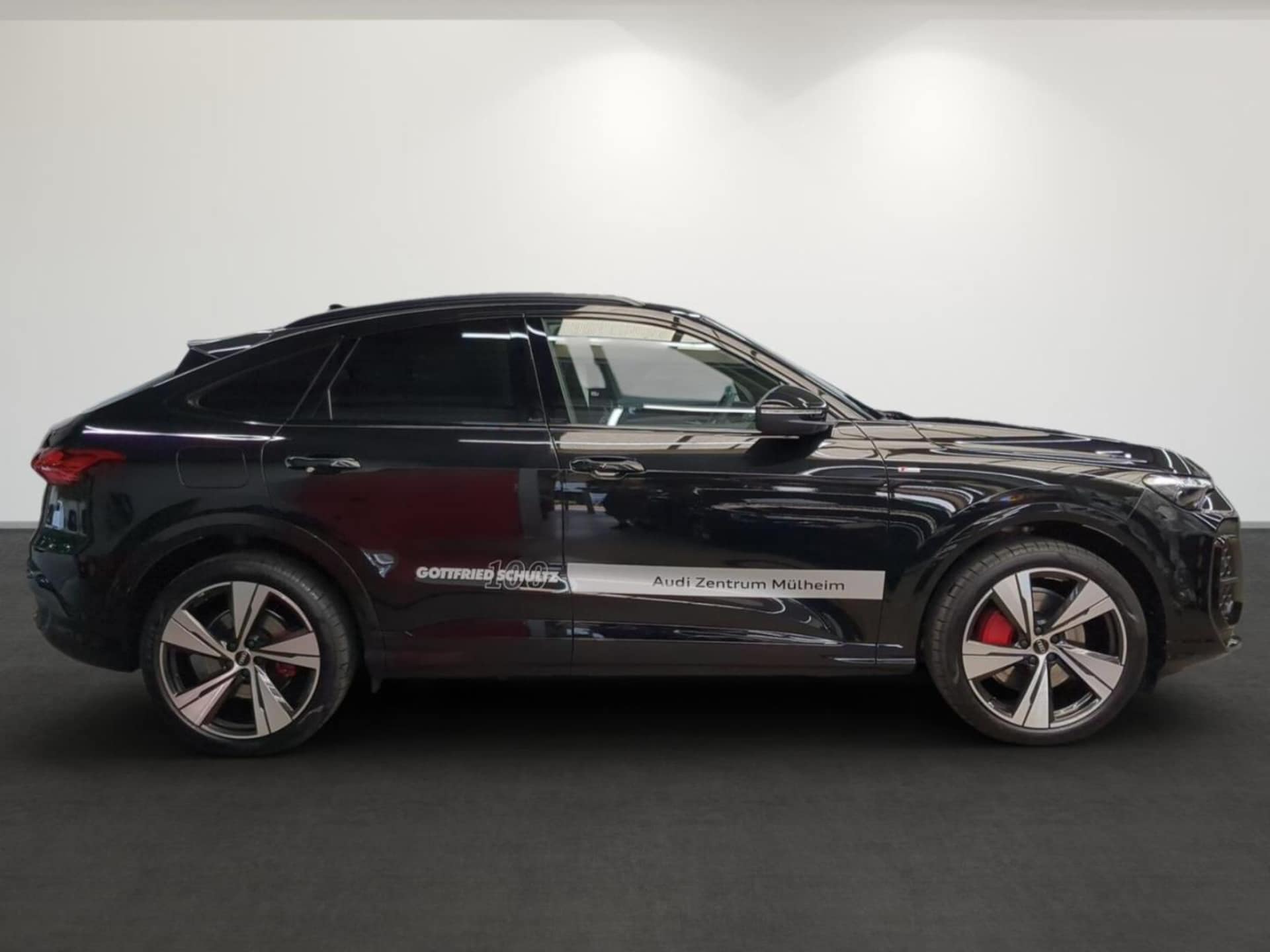 Audi Q5 Sportback edition one