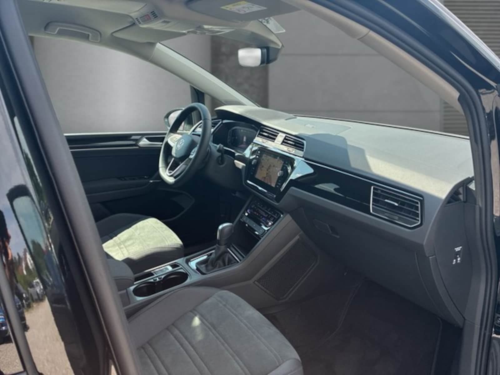 Volkswagen Touran – Bild 12
