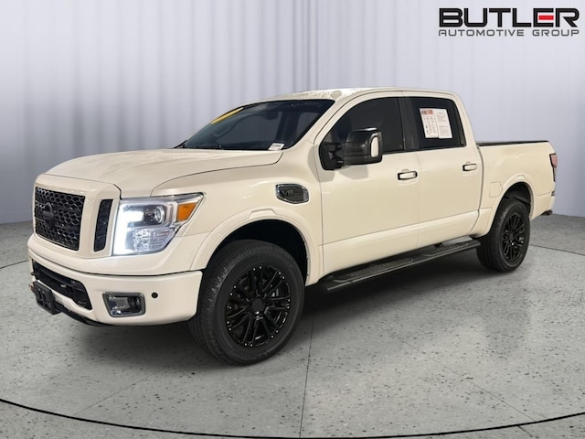 2017 Nissan Titan