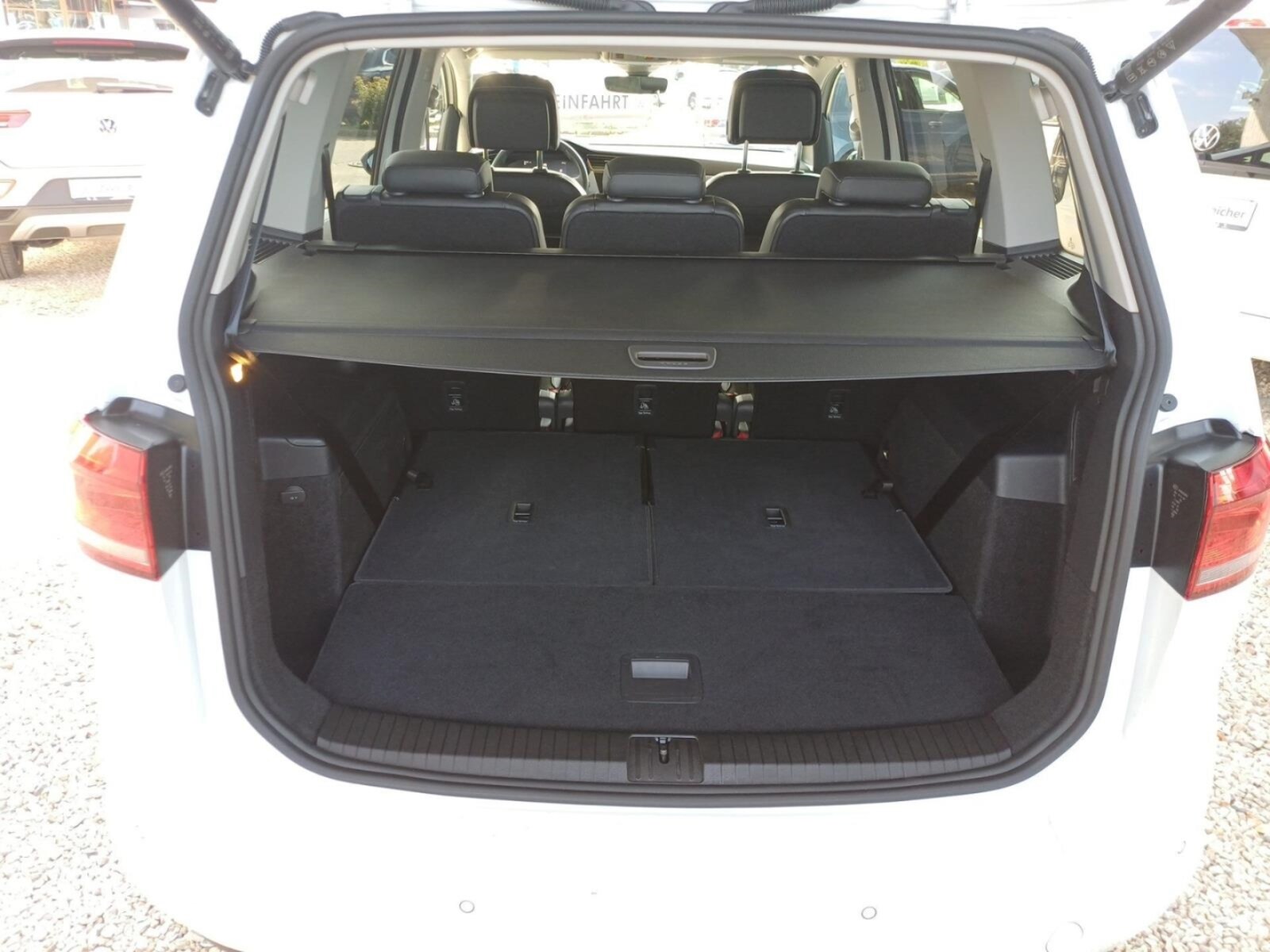Volkswagen Touran – Bild 12