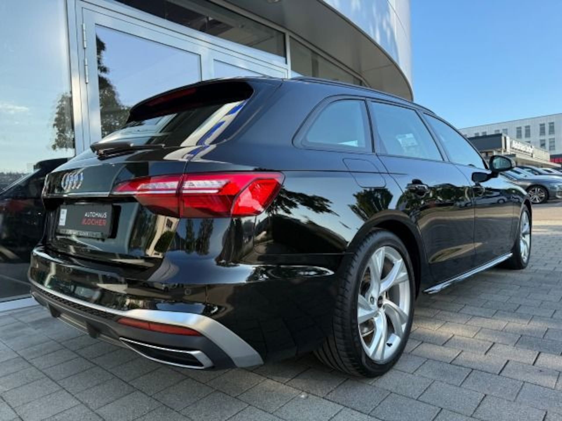 Audi A4 Avant S line