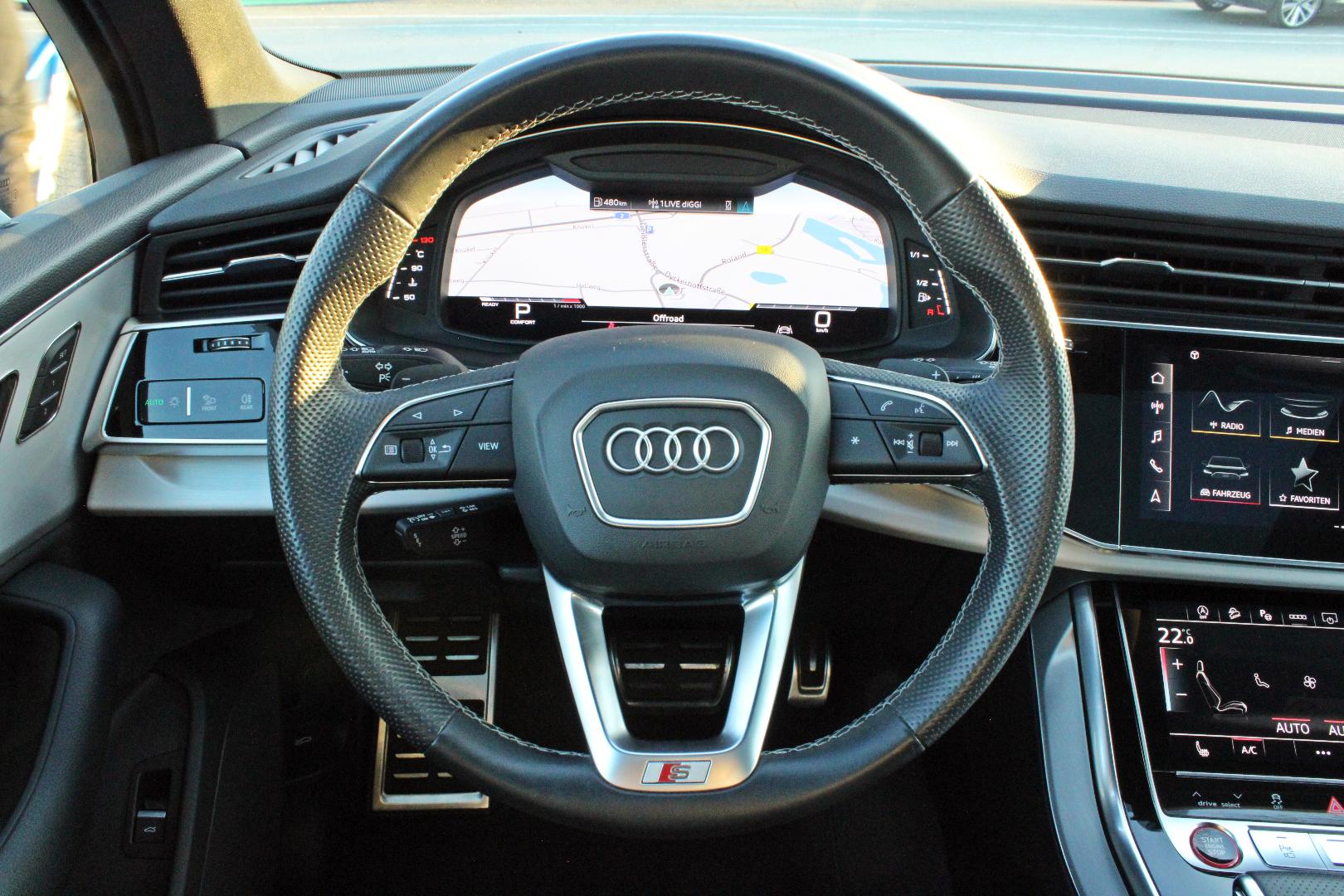 Image about Audi SQ7 TFSI quattro tiptronic