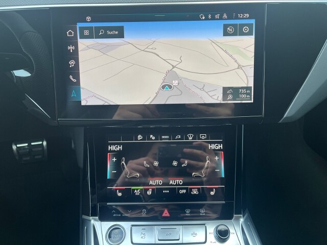 Image about Audi Q8 e-tron S line 55 e-tron quattro