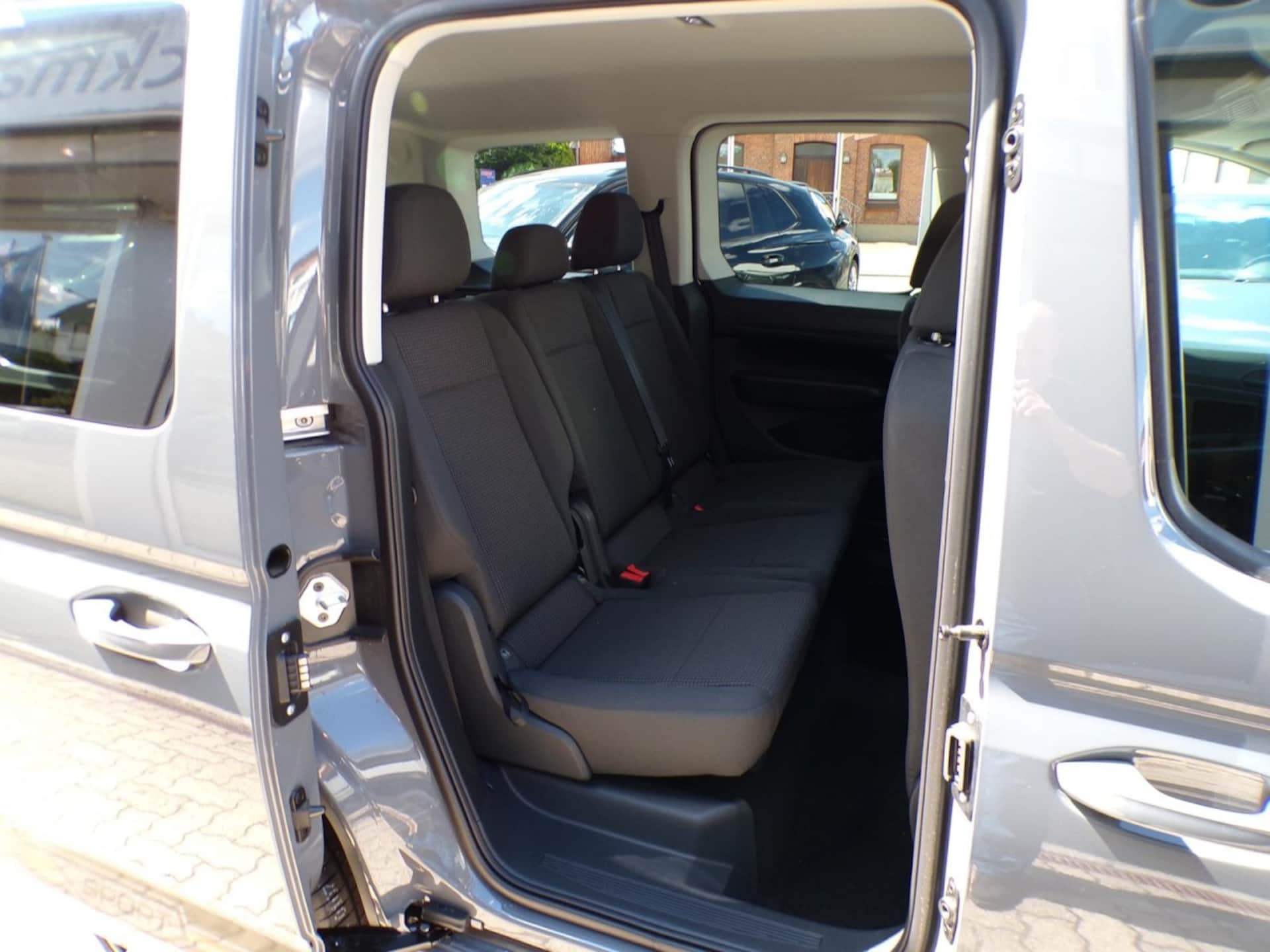 Volkswagen Caddy Basis-Modell