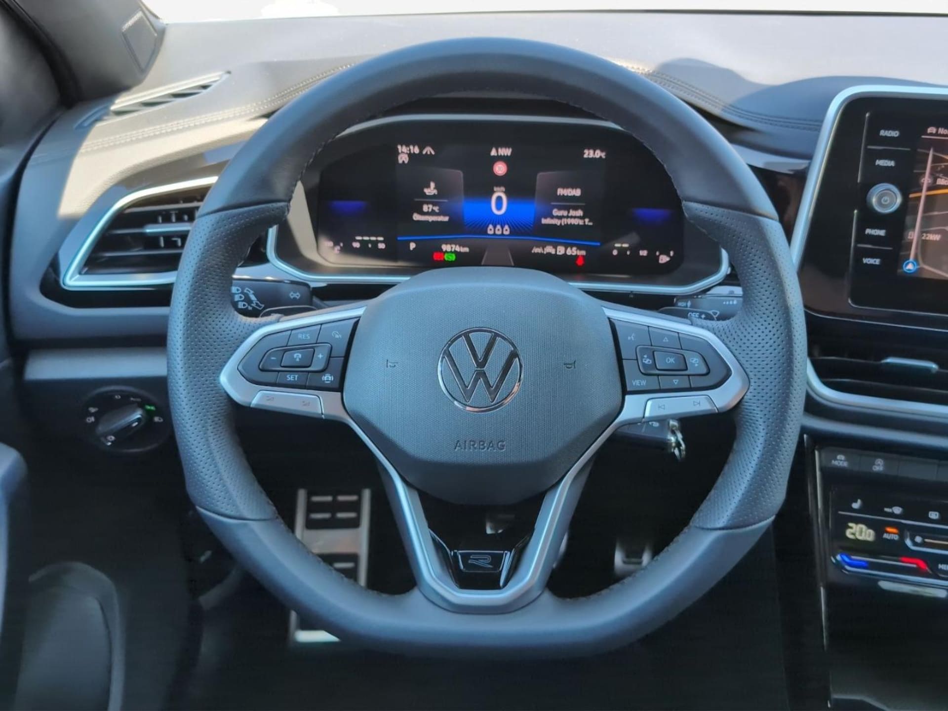 Volkswagen T-Roc R-Line
