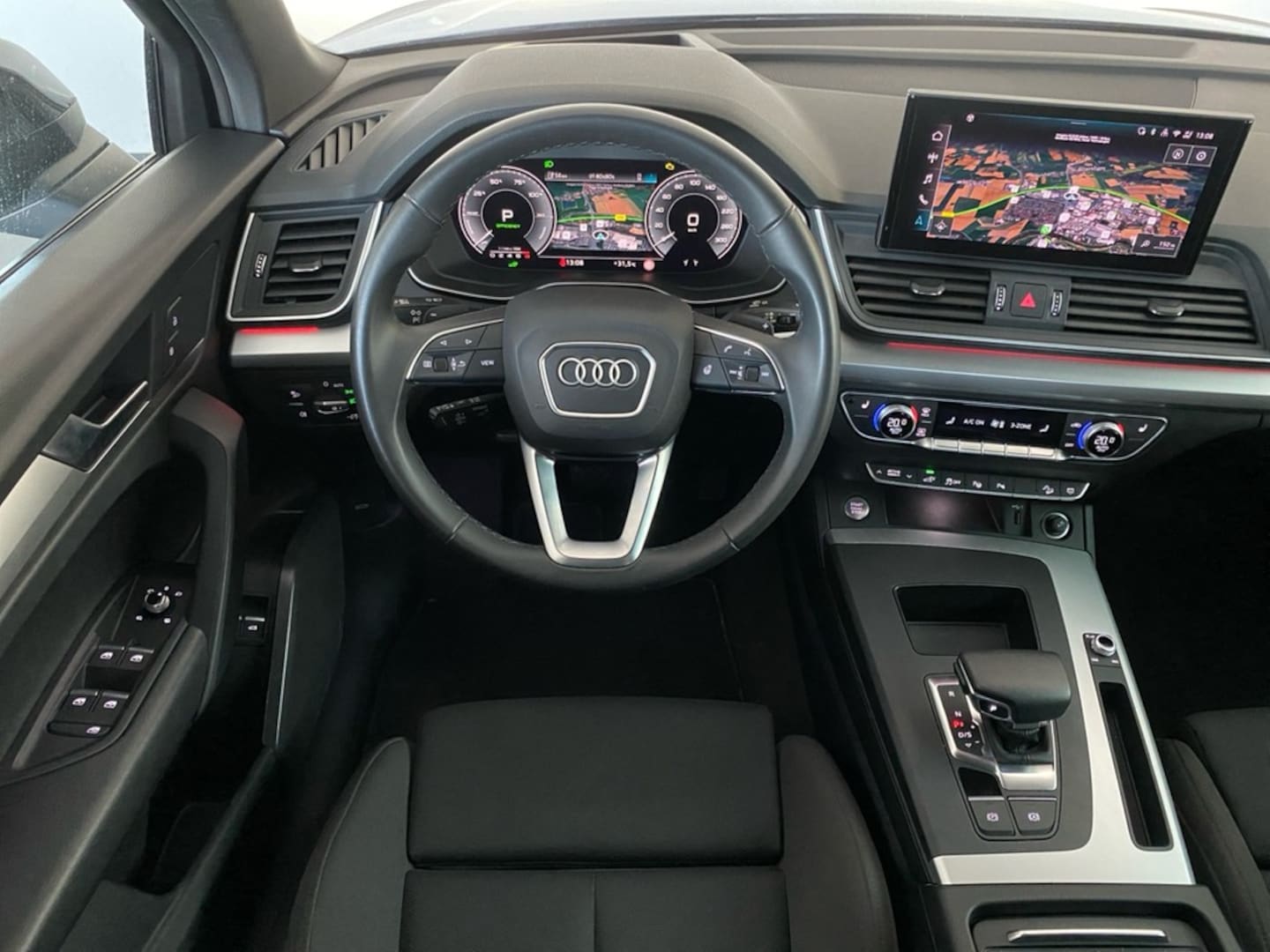 Bild über Audi Q5 TFSI e S line business 55 TFSI e quattro S tronic - für weitere Informationen kontaktieren Sie den Audi Partner
