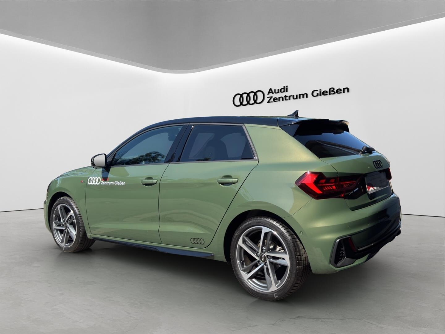 Bild über Audi A1 Sportback S line 30 TFSI S tronic - für weitere Informationen kontaktieren Sie den Audi Partner