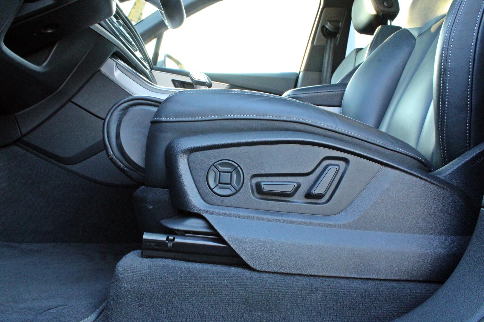 Image about Audi SQ7 TFSI quattro tiptronic