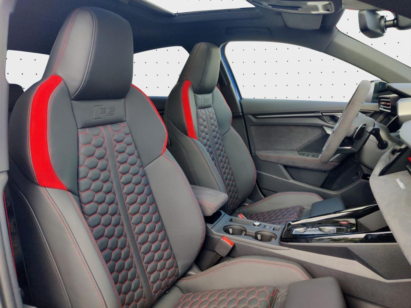 Image about Audi RS 3 Limousine TFSI quattro S tronic