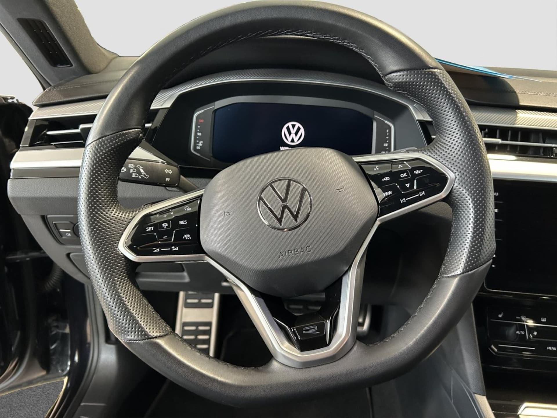 Volkswagen Arteon R-Line