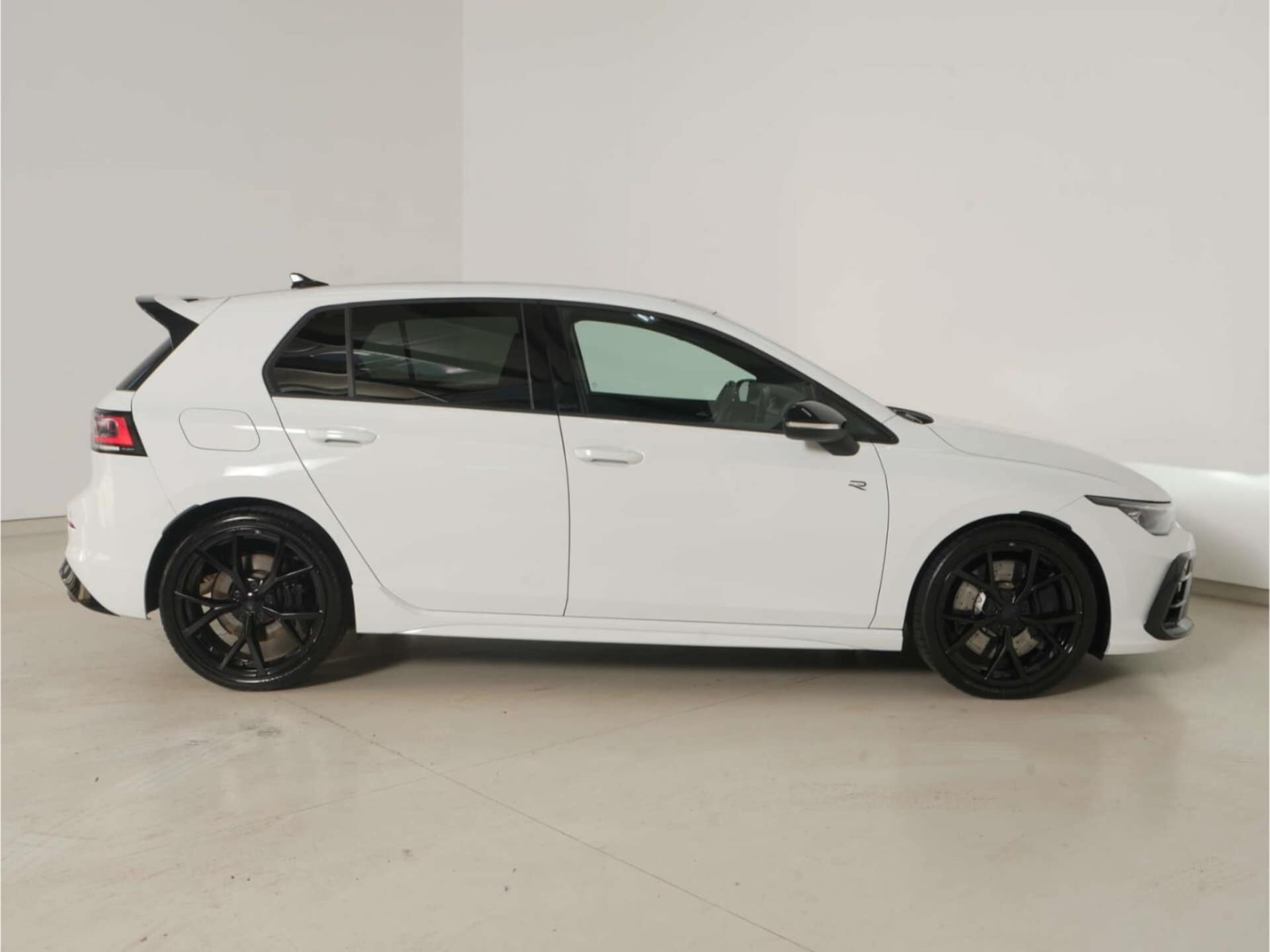 Volkswagen Golf R Black Edition