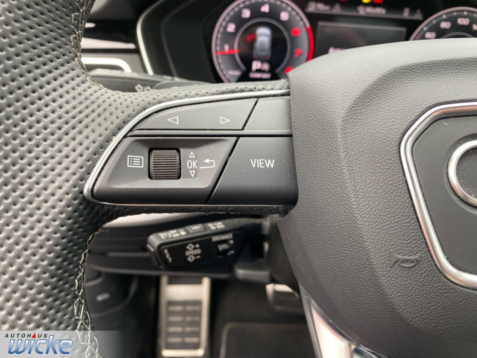 Audi A4 Avant S line