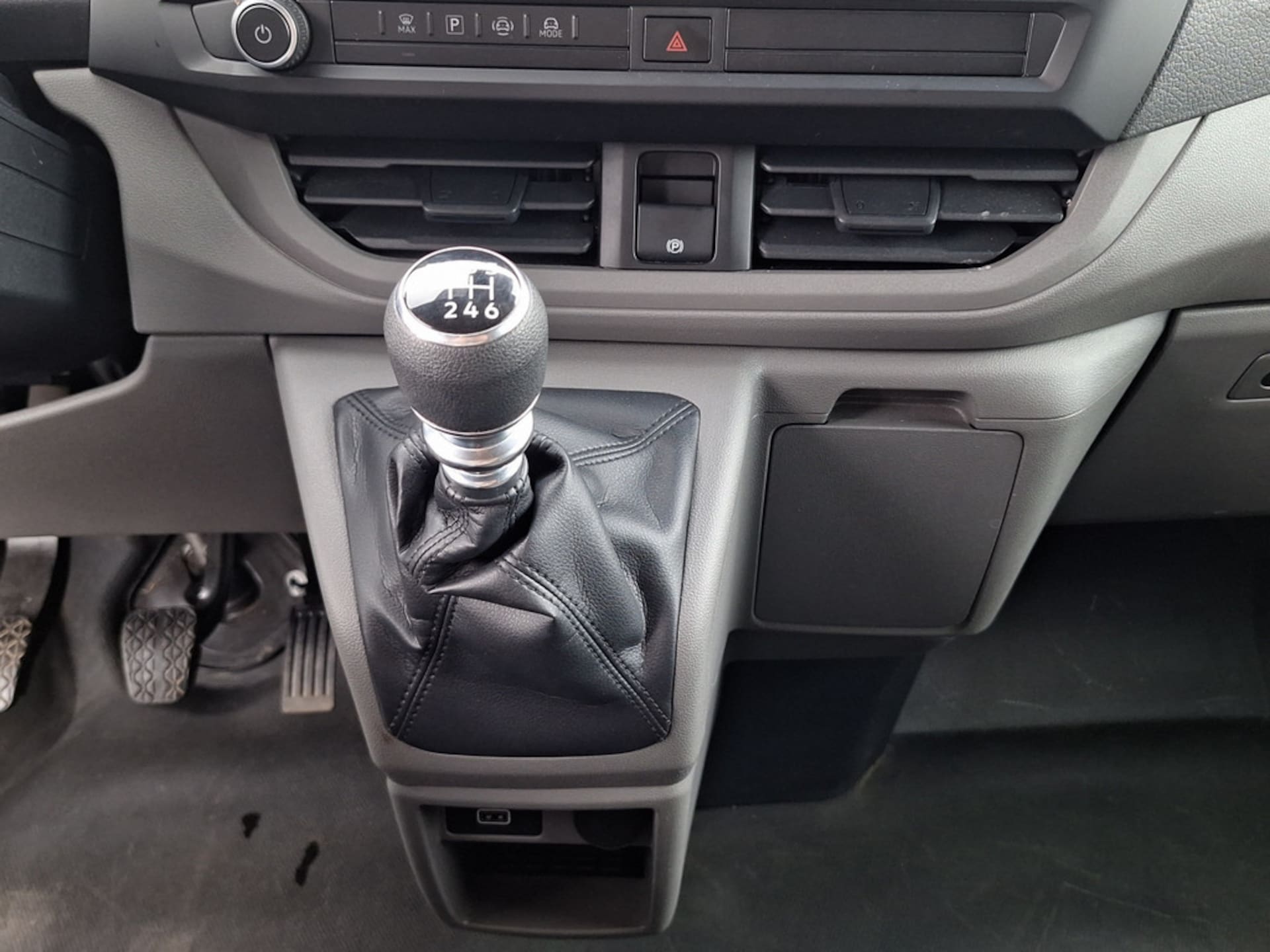 Volkswagen Transporter Kasten langer Radstand