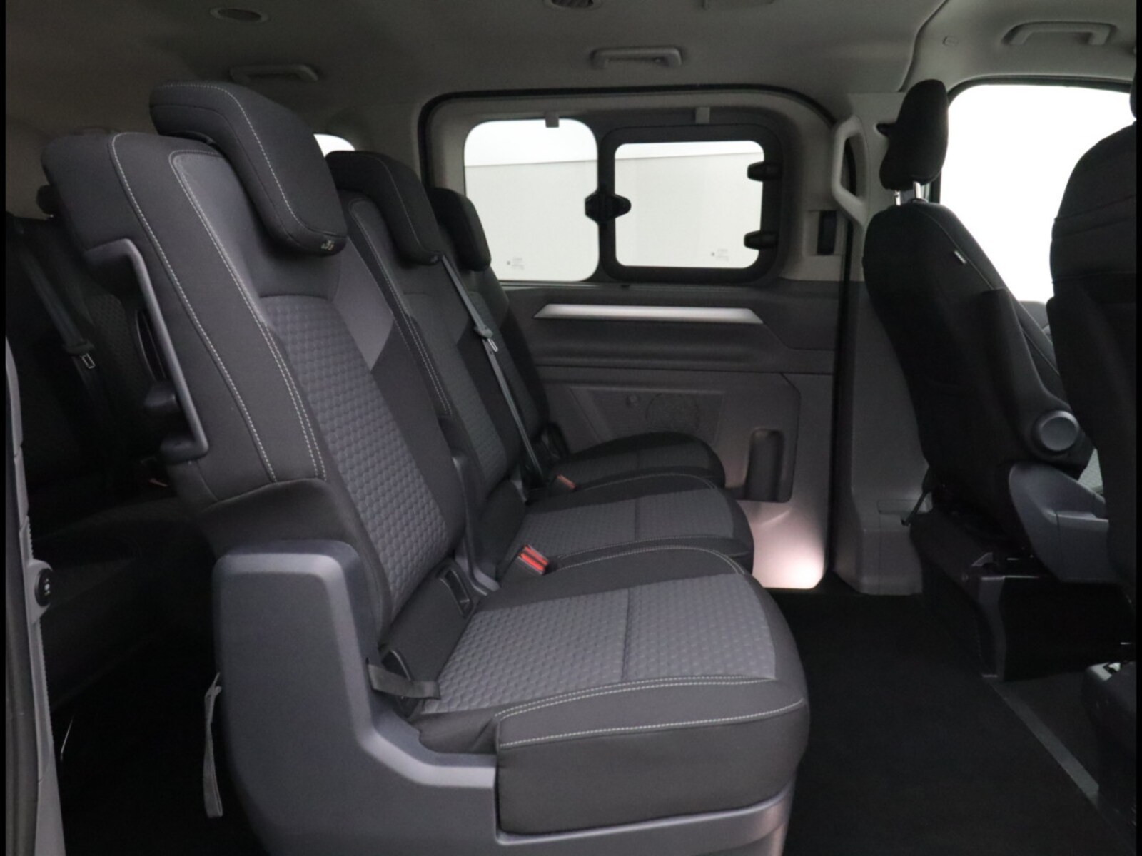 Volkswagen Caravelle – Bild 7