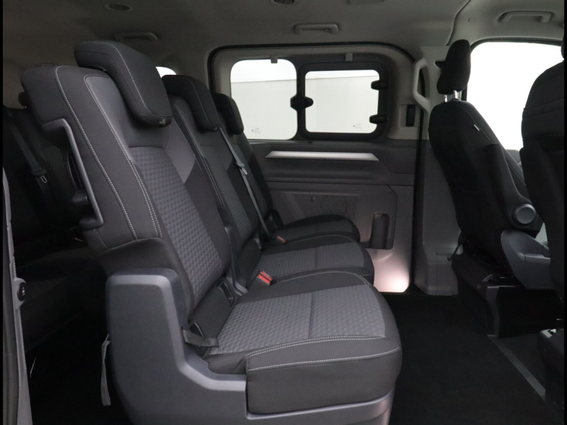 Volkswagen Caravelle Style