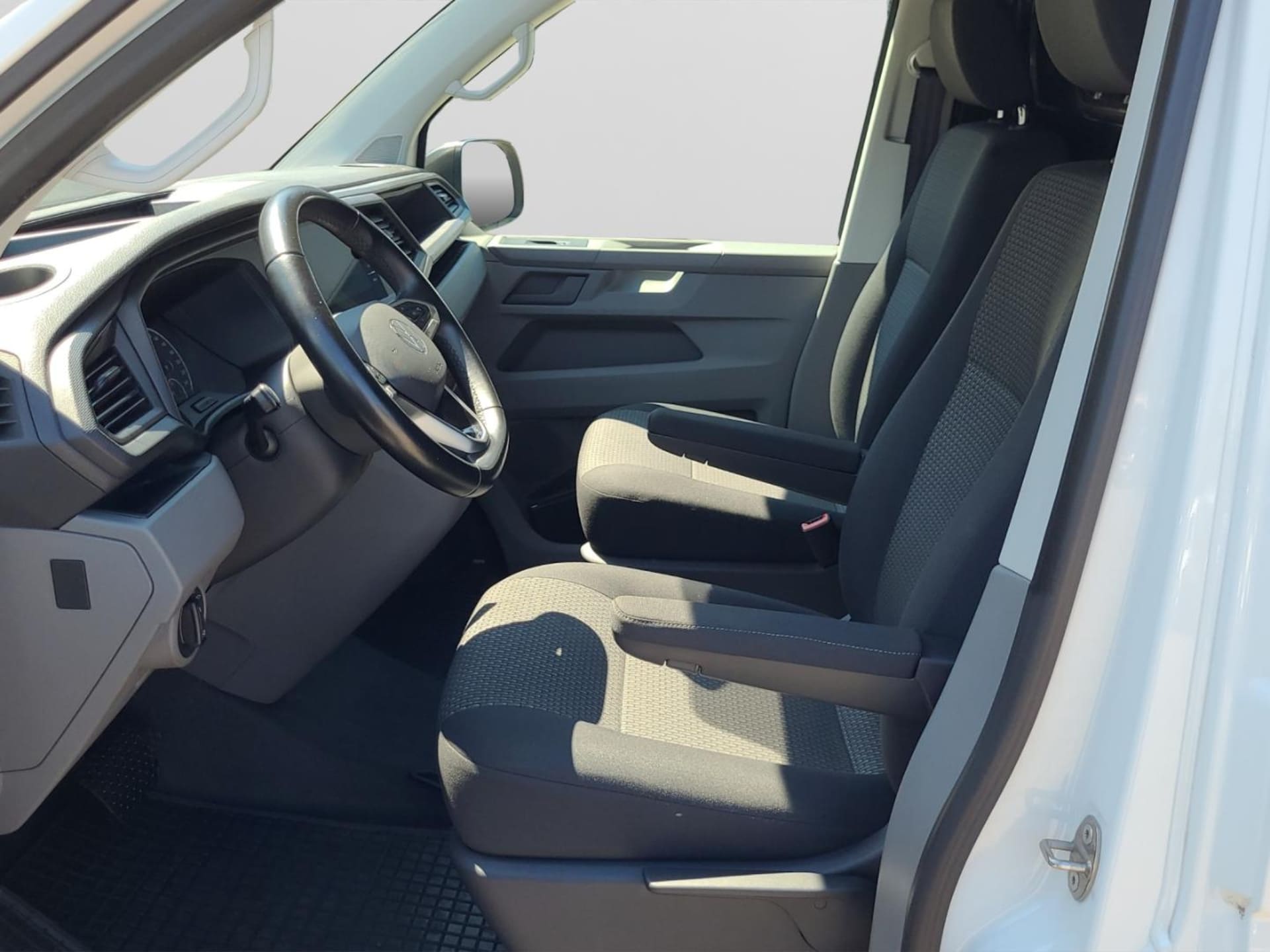Volkswagen T6.1 Transporter Kasten kurzer Radstand