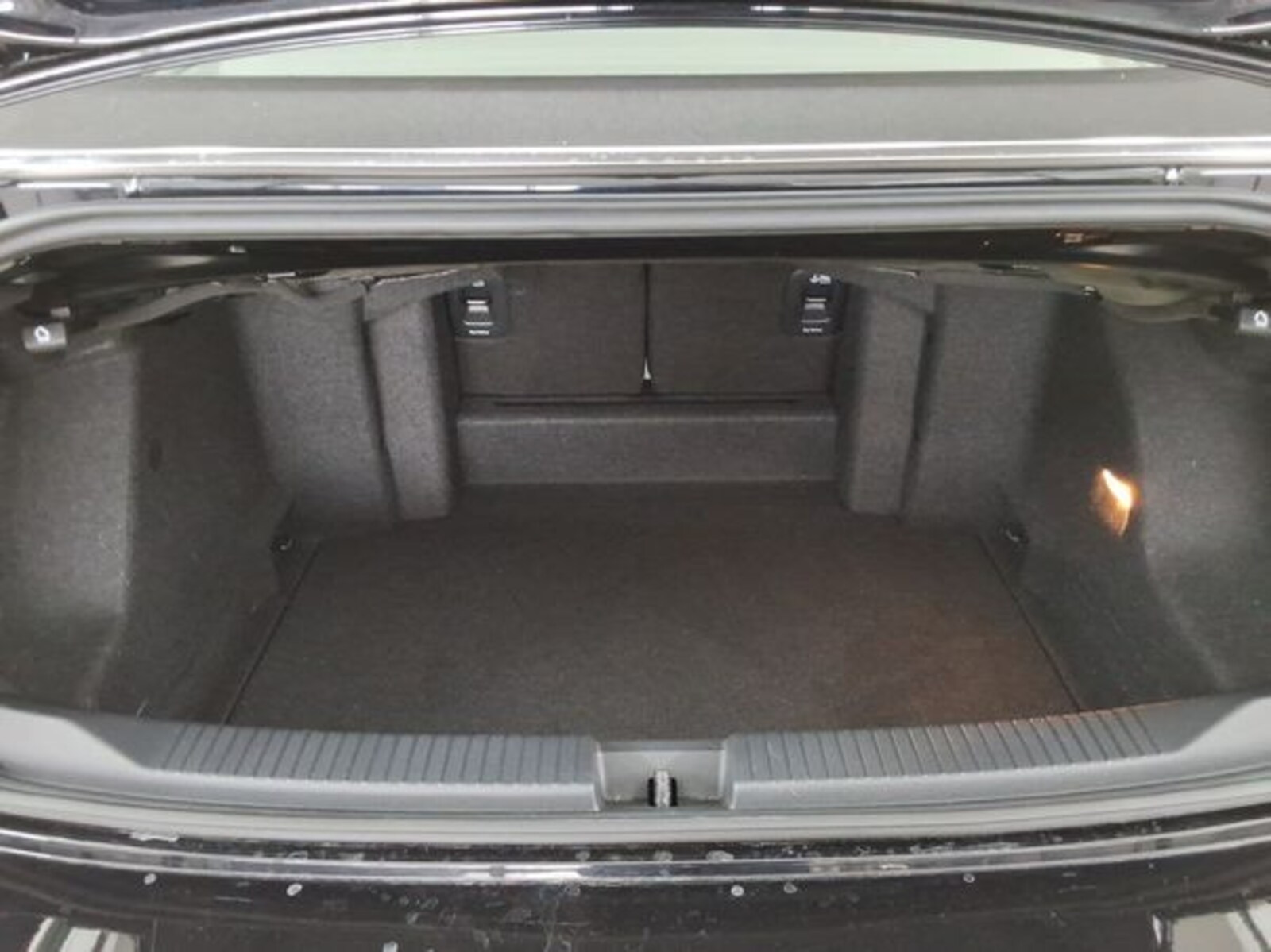 Volkswagen T-Roc Cabriolet – Bild 8