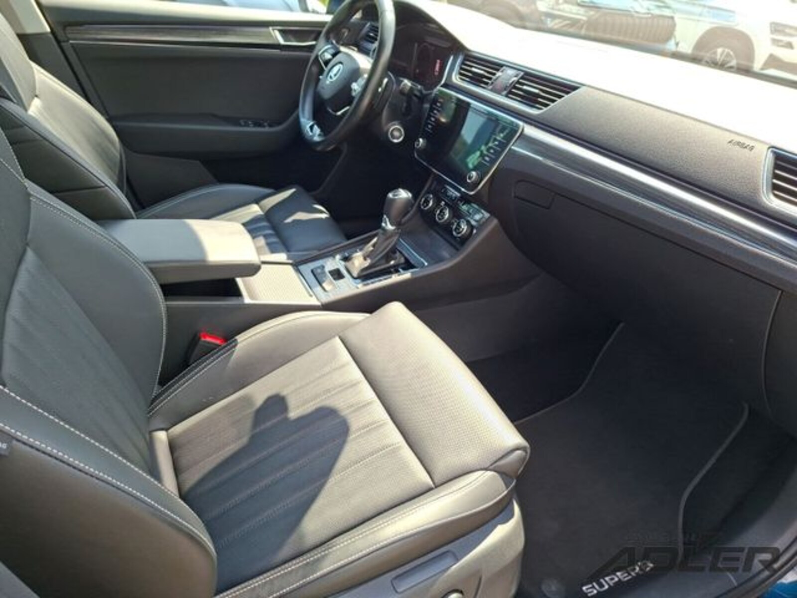 Škoda Superb Combi – Bild 10