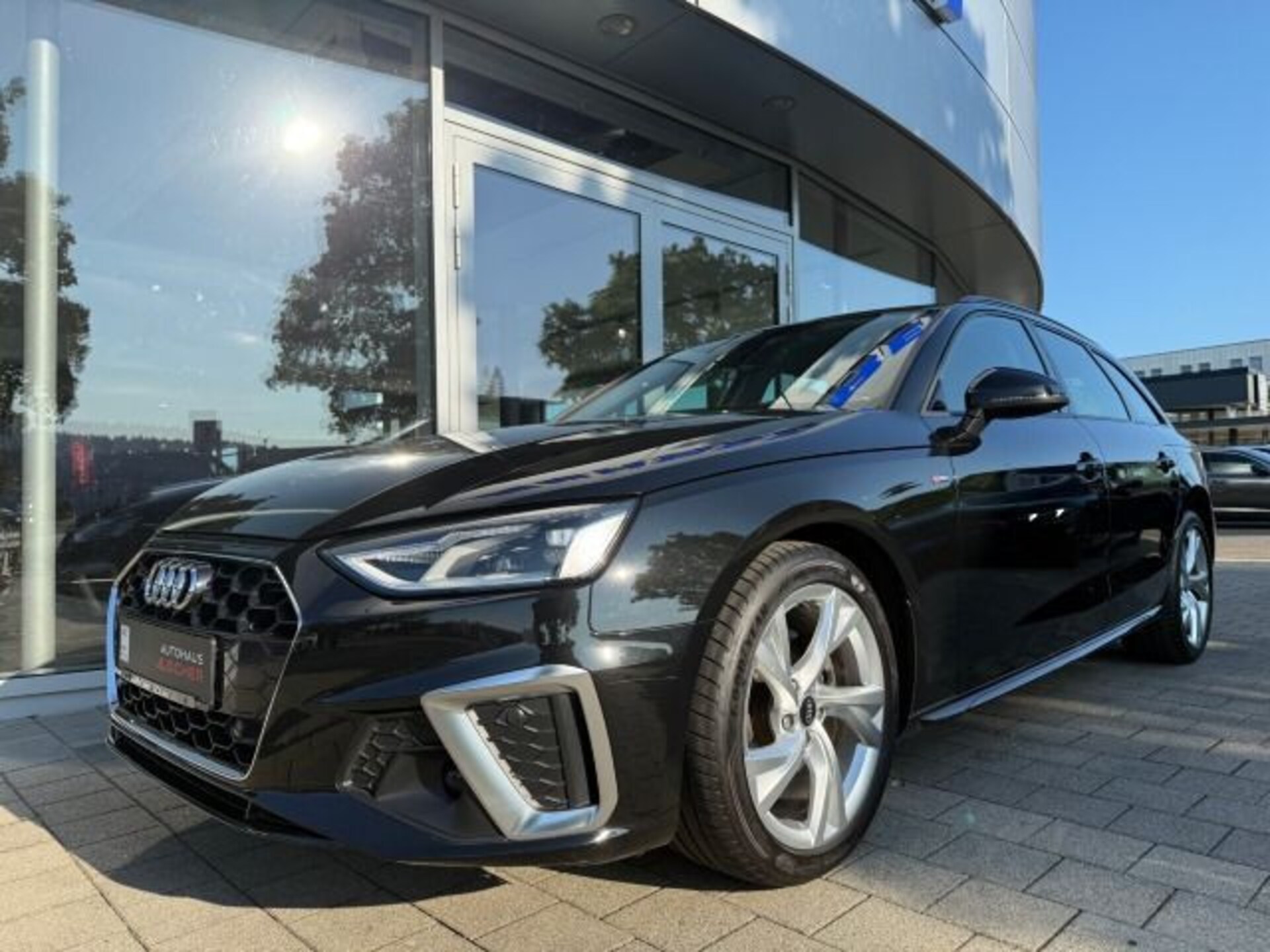 Audi A4 Avant S line