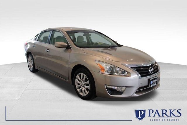 Photo of 2014 Nissan Altima 