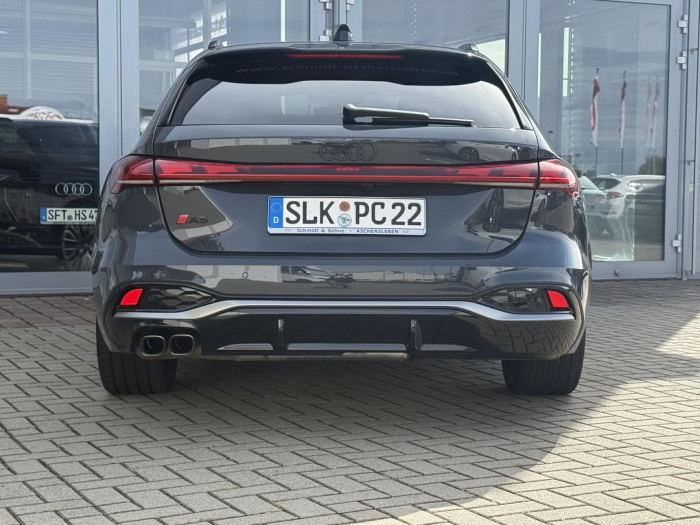 Bild über Audi A5 Avant TDI quattro 150 kW S tronic - für weitere Informationen kontaktieren Sie den Audi Partner
