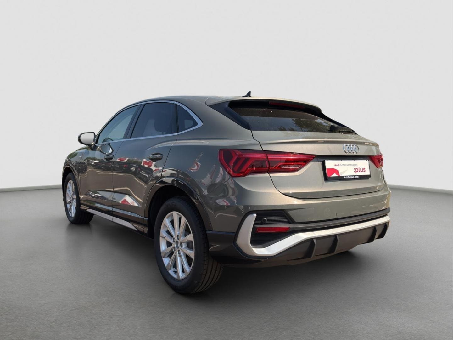 Bild über Audi Q3 Sportback TFSI 110 kW S tronic - für weitere Informationen kontaktieren Sie den Audi Partner
