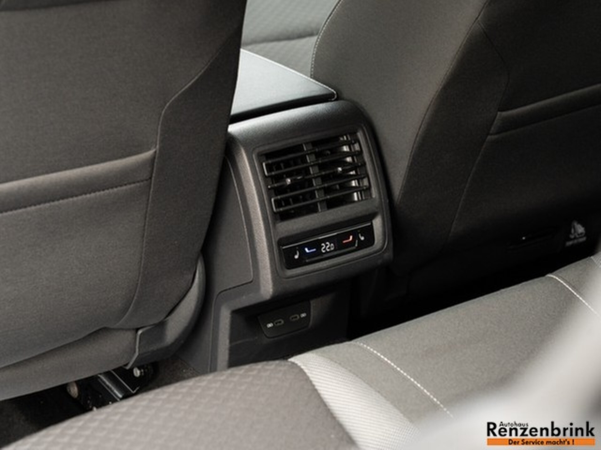 Volkswagen Golf Active