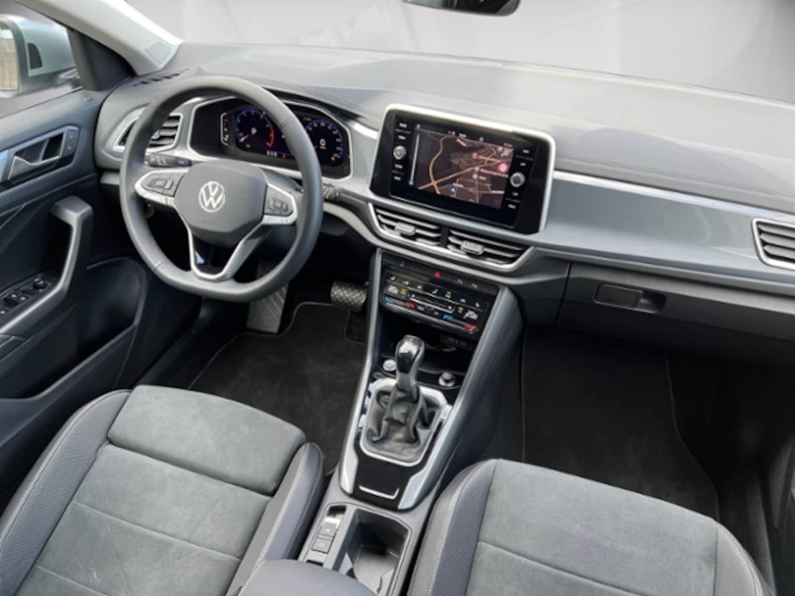 Volkswagen T-Roc – Bild 12