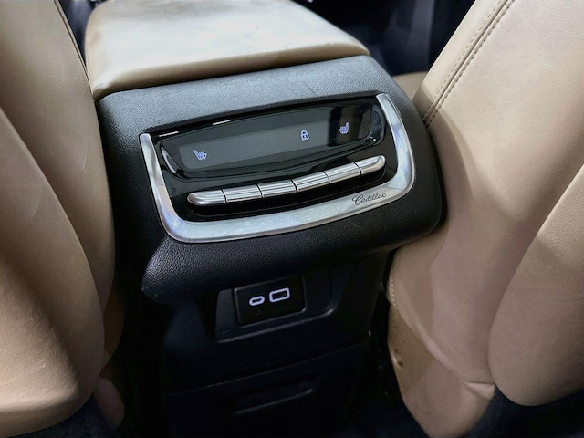 2021 Cadillac XT6