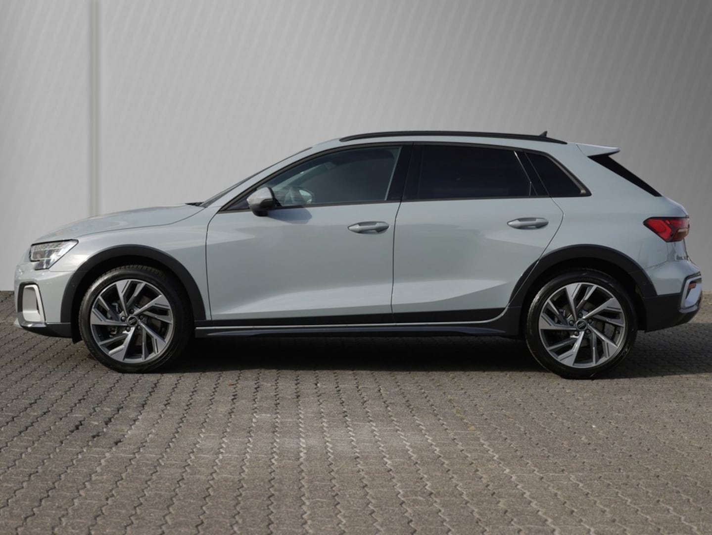 Bild über Audi A3 allstreet TDI S tronic - für weitere Informationen kontaktieren Sie den Audi Partner