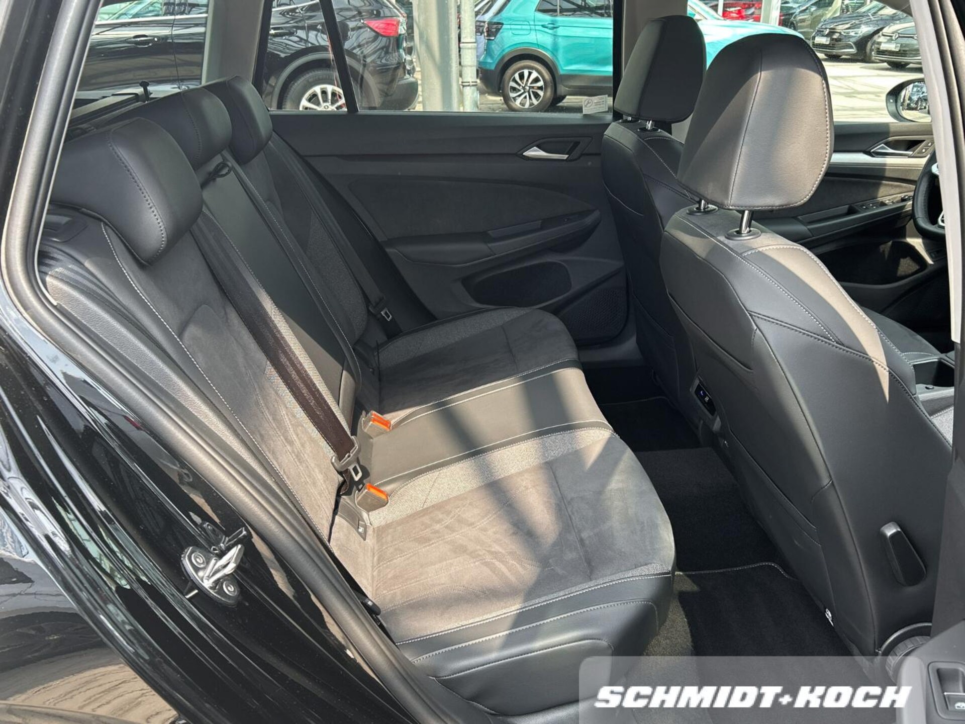 Volkswagen Golf Variant Life