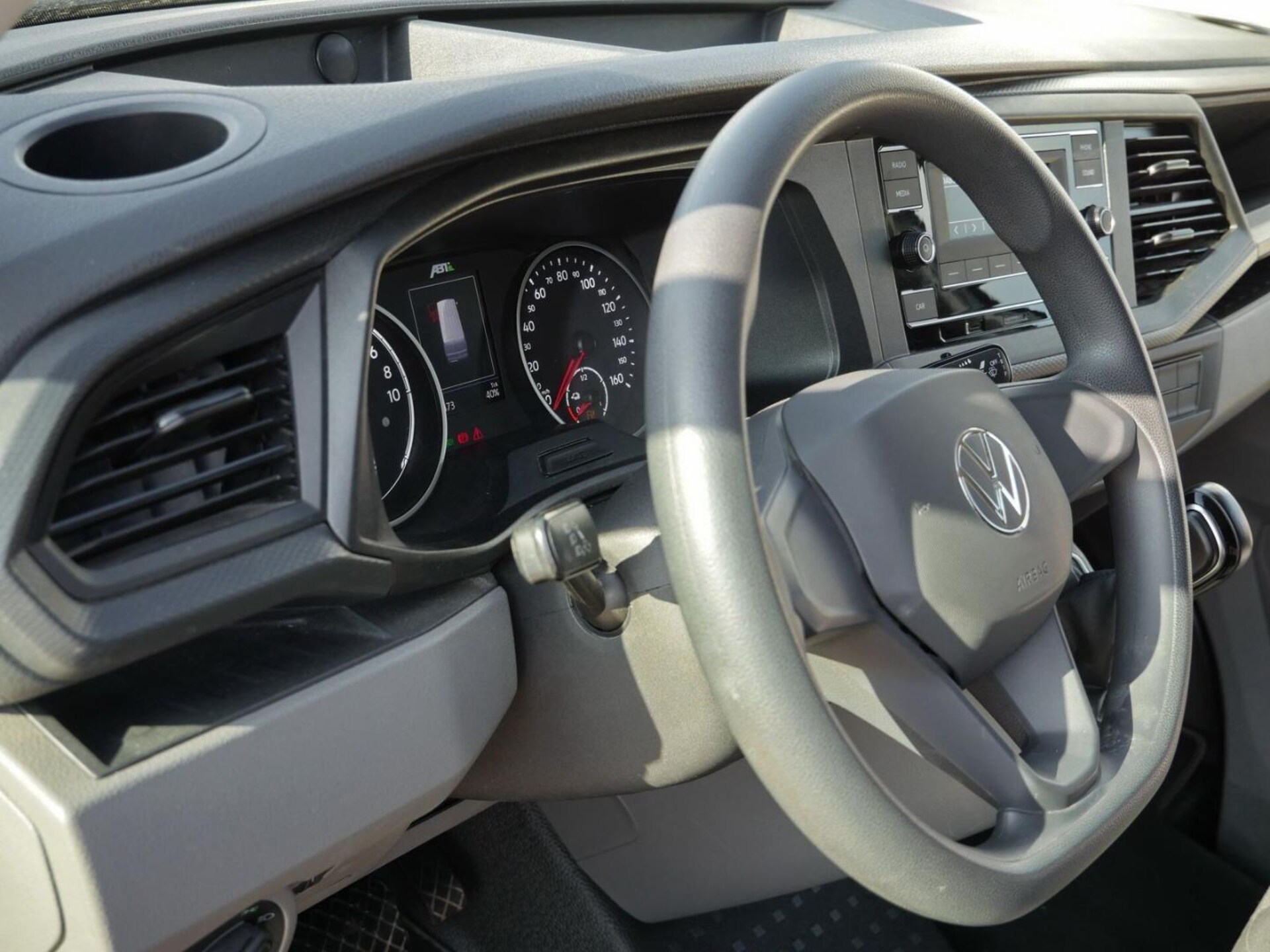 Volkswagen T6.1 Transporter Kasten langer Radstand