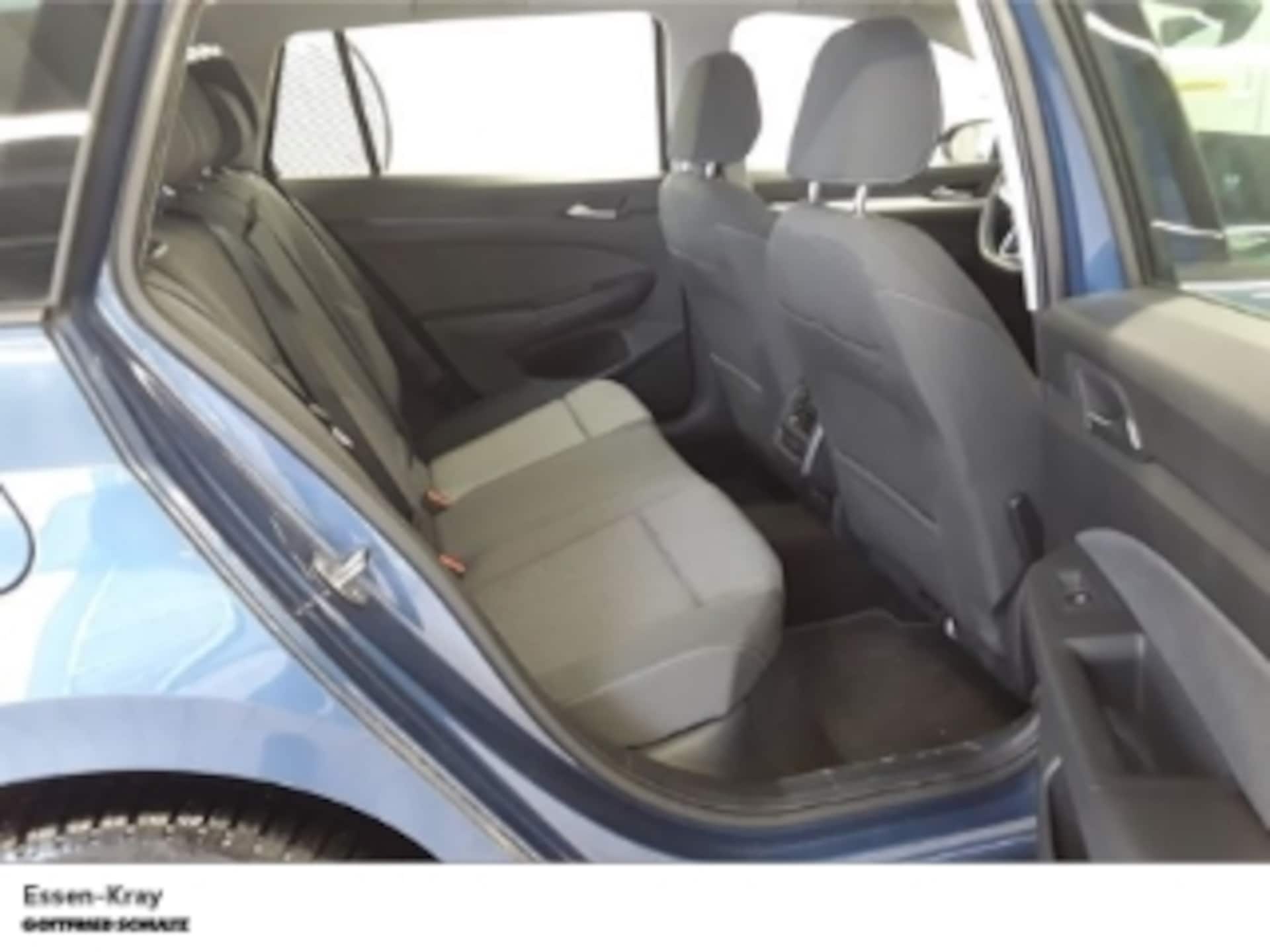 Volkswagen Golf Variant Life
