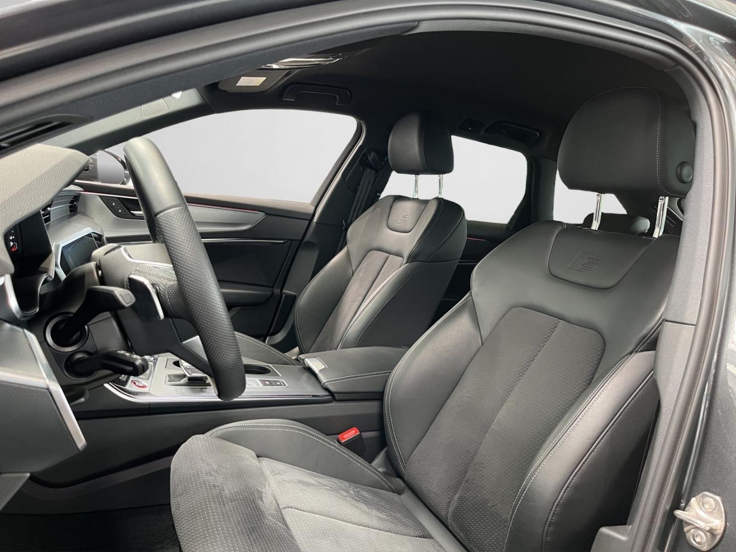 Bild über Audi S6 Avant TDI quattro tiptronic - für weitere Informationen kontaktieren Sie den Audi Partner