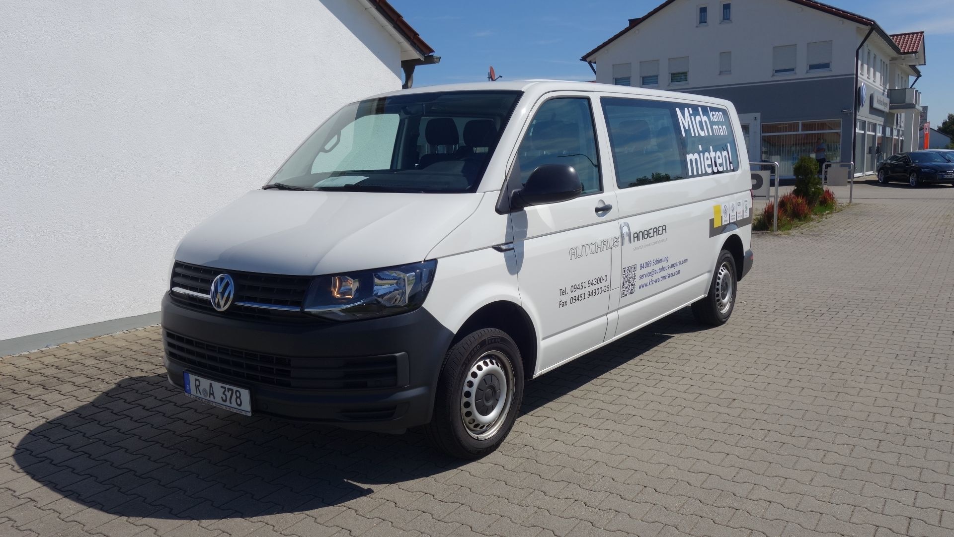 Volkswagen T6 Transporter Kombi langer Radstand