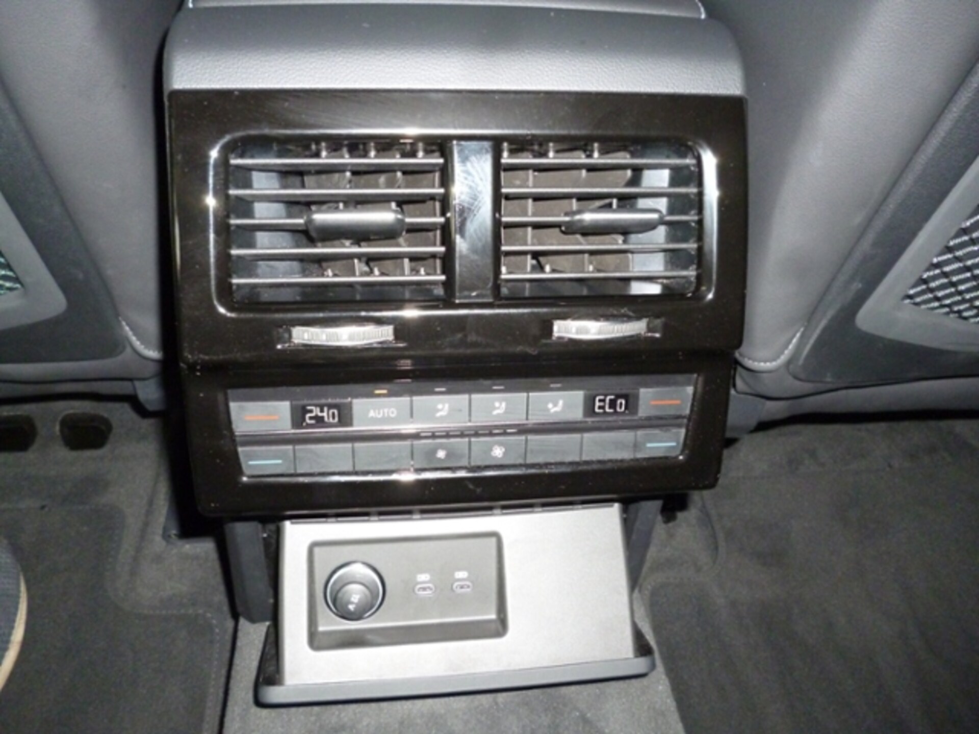Volkswagen Touareg Basis-Modell