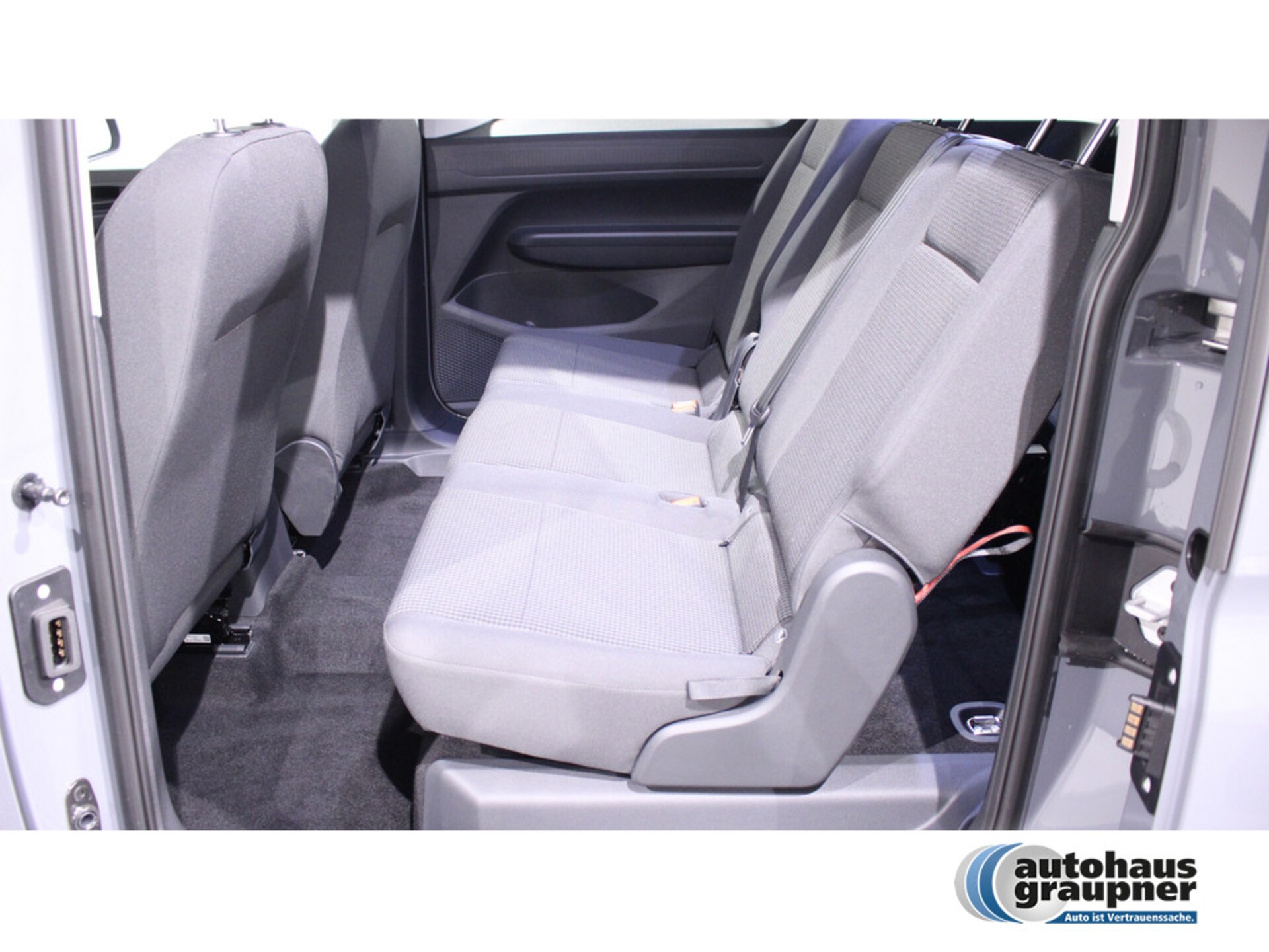 Volkswagen Caddy Maxi Basis-Modell