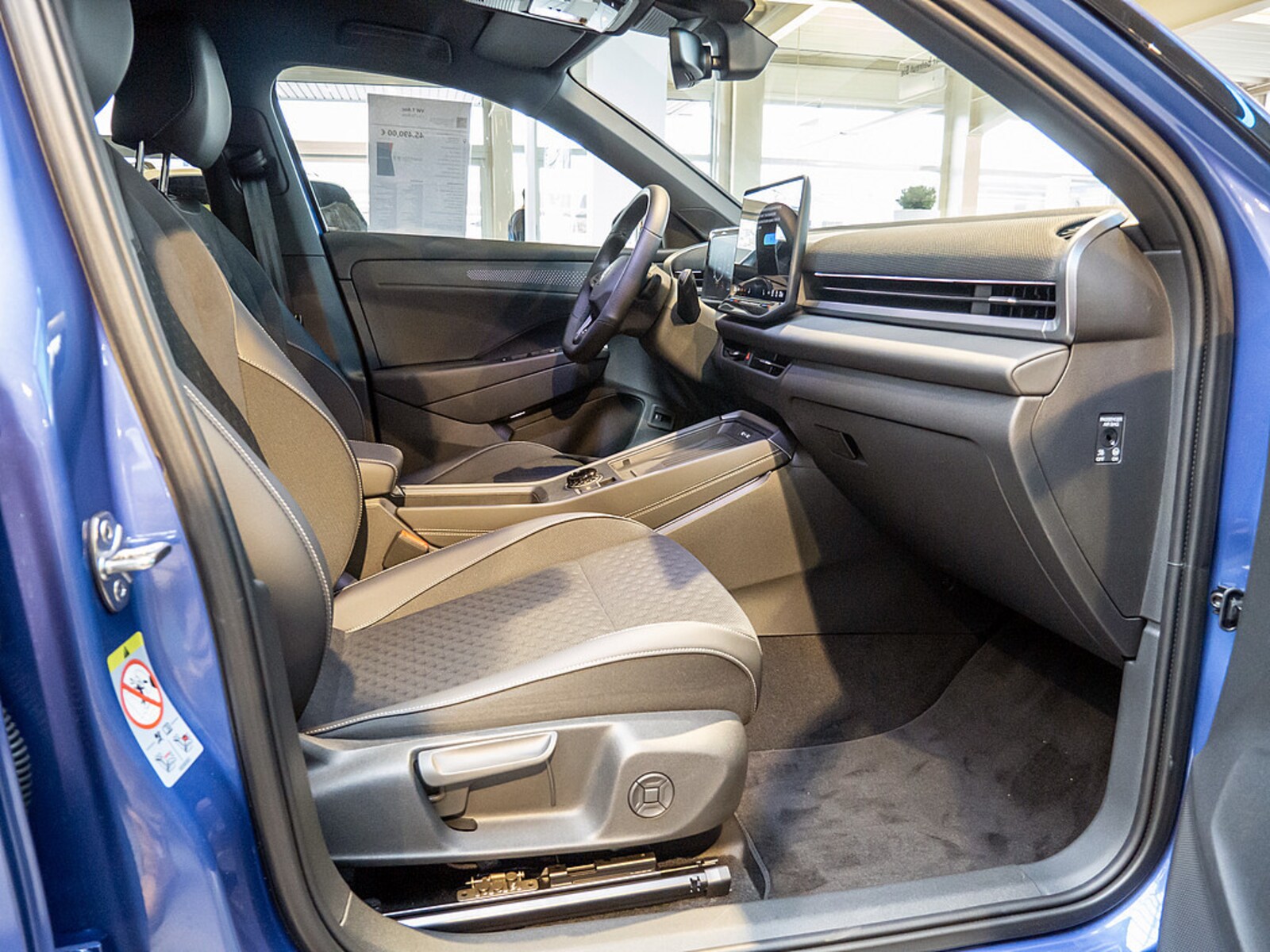 Volkswagen T-Roc – Bild 2
