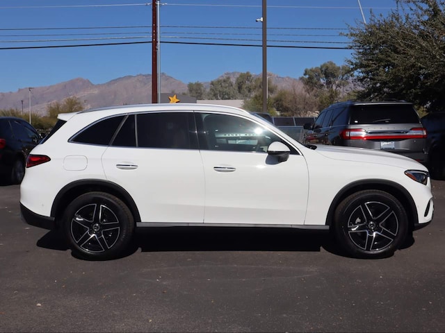 2026 Mercedes-Benz GLC 300