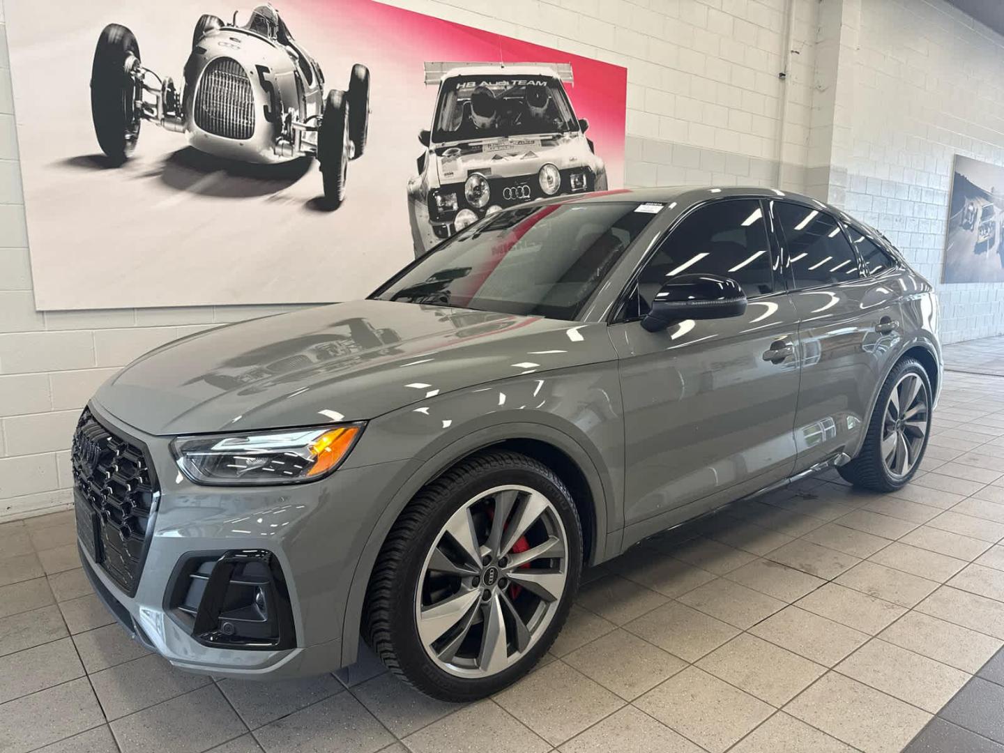 2022 Audi SQ5 Sportback Premium Plus's photo