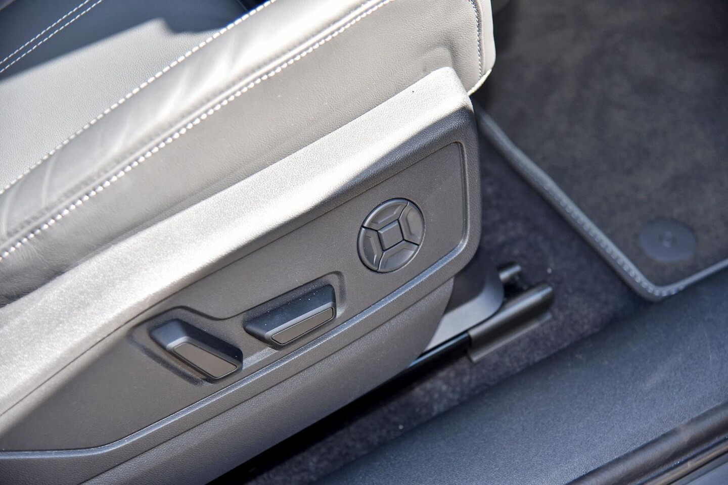 Image about Audi Q5 Sportback TDI quattro 150 kW sport