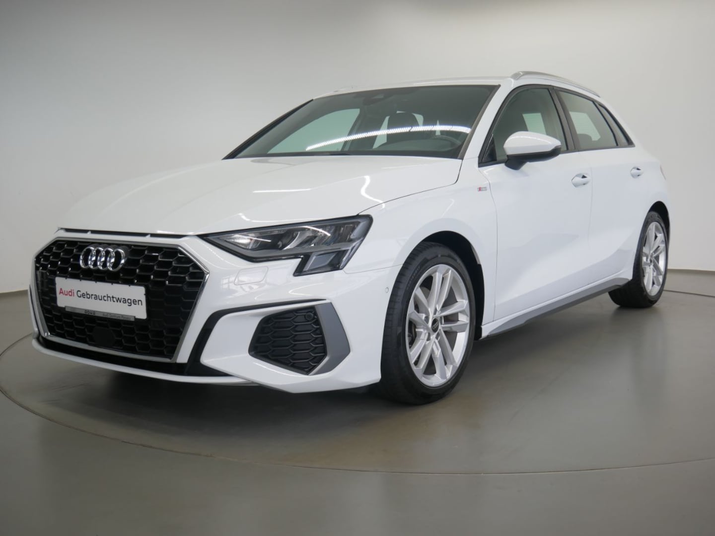 Bild über Audi A3 Sportback S line 35 TDI S tronic - für weitere Informationen kontaktieren Sie den Audi Partner