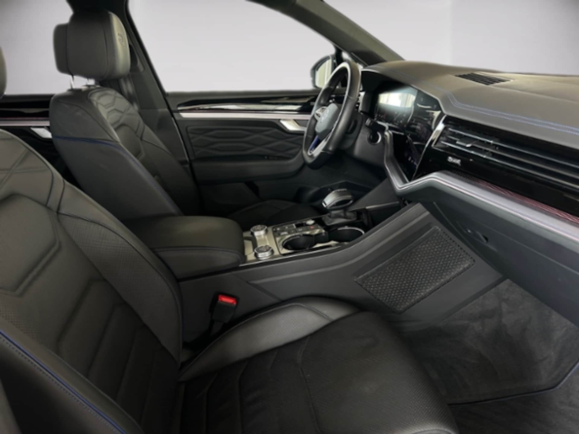 Volkswagen Touareg R